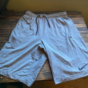 Nike Adult Small Gray Shorts